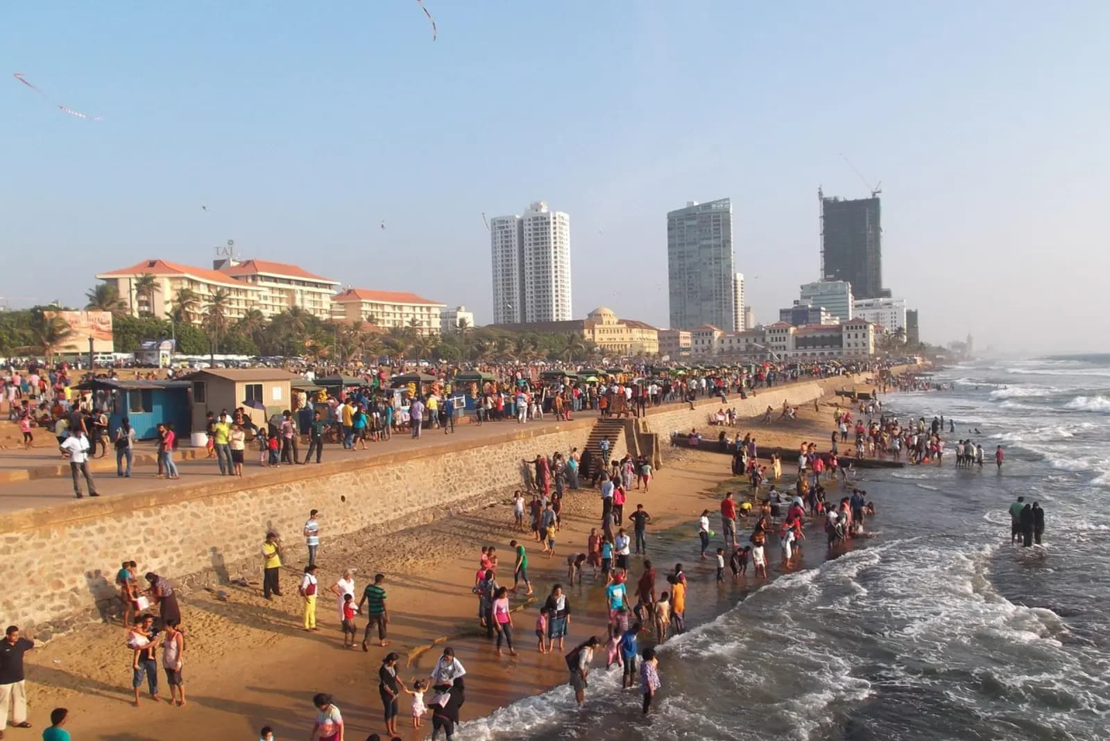 Colombo City Tour - Expert Guided Day Tour in Pettah Market, Red Mosque (Jami Ul-Alfar), Gangaramaya Temple, Lotus Tower, Galle Face, Green Colombo National Museum, Old Colombo Dutch Hospital, Port City, Colombo Independence Square, Beira Lake, Viharamahadevi Park, Sri Ponnambala Vaneswarar Kovil, Galbokka Lighthouse - Image 2