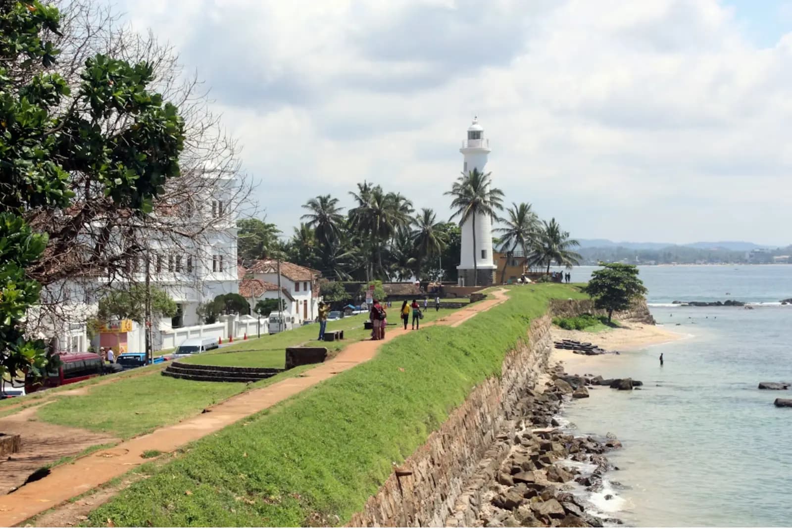 Galle Day Tour - Expert Guided Day Tour in Galle City, Galle Fort, Galle Lighthouse, Old Dutch Streets, Japanese Peace Pagoda, Galle Beach - Image 3