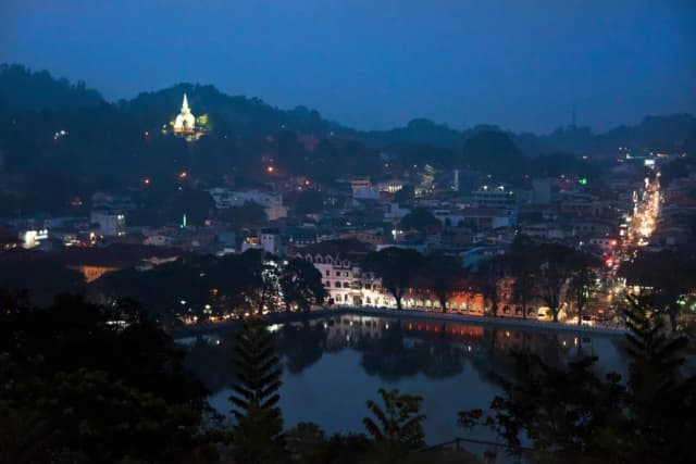 Sigiriya to Kandy