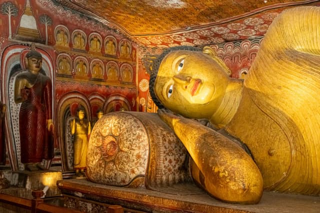 Anuradhapura to Sigiriya