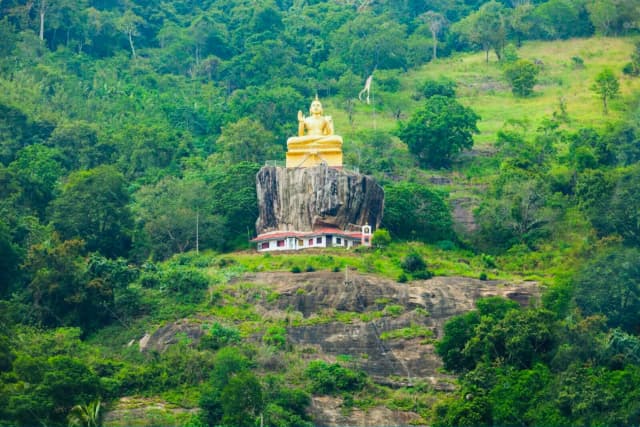 Sigiriya to Kandy