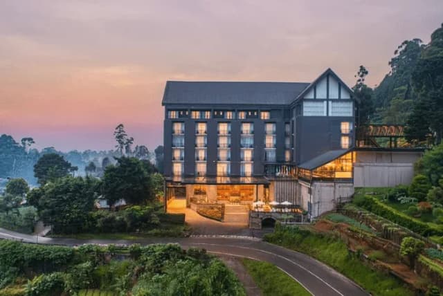 Kandy to Nuwara Eliya